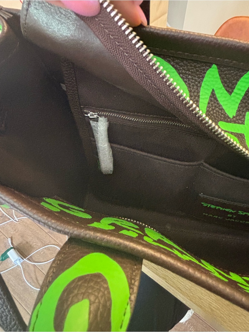 Marc Jacobs Black & Neon Green The Tote Bag - Sprouse limited edition - Picture 6 of 11